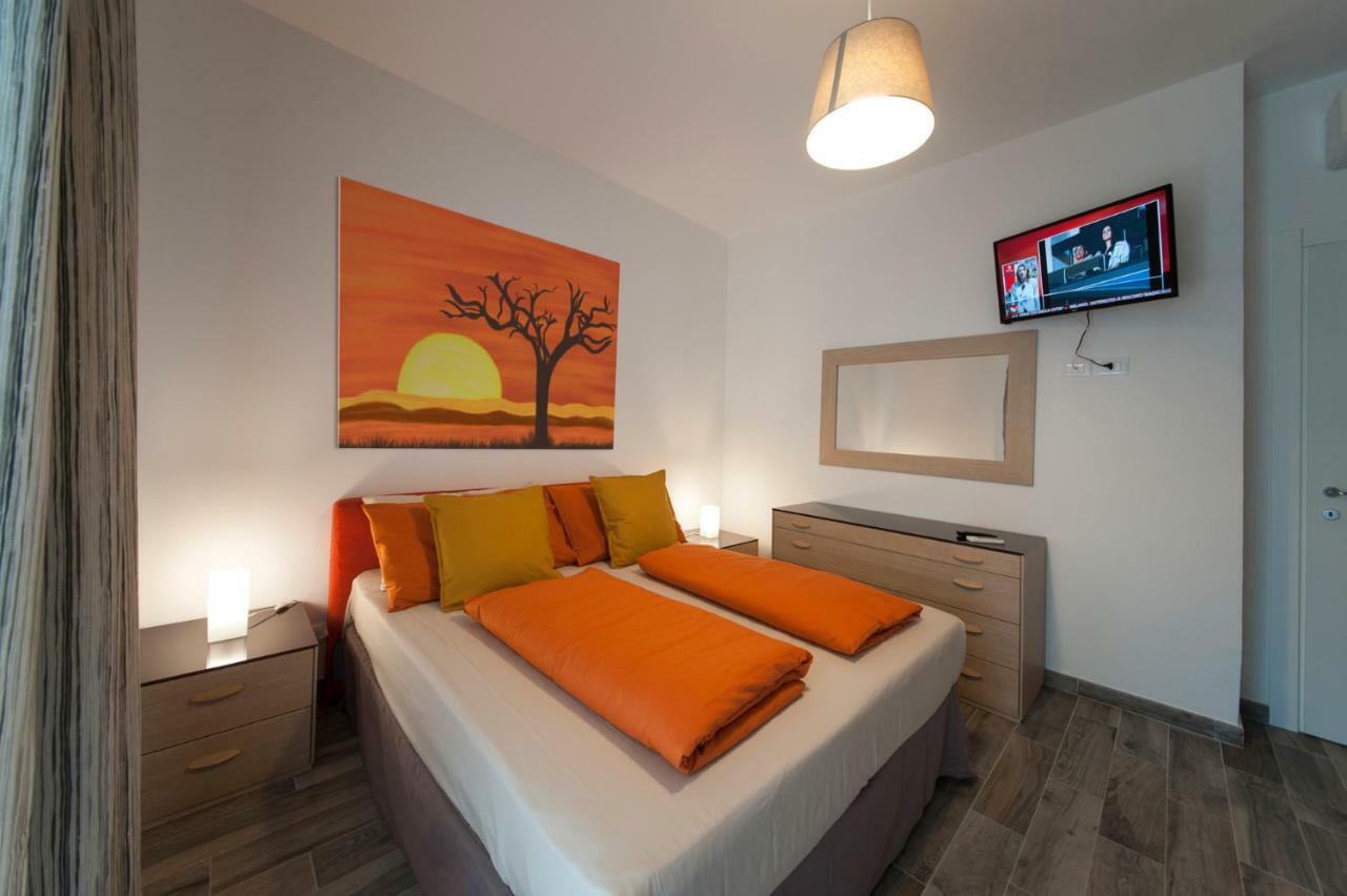 Cipriani 5 Rivieraholiday Pietra Ligure Kültér fotó